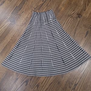 MiaMod Houndstooth skirt